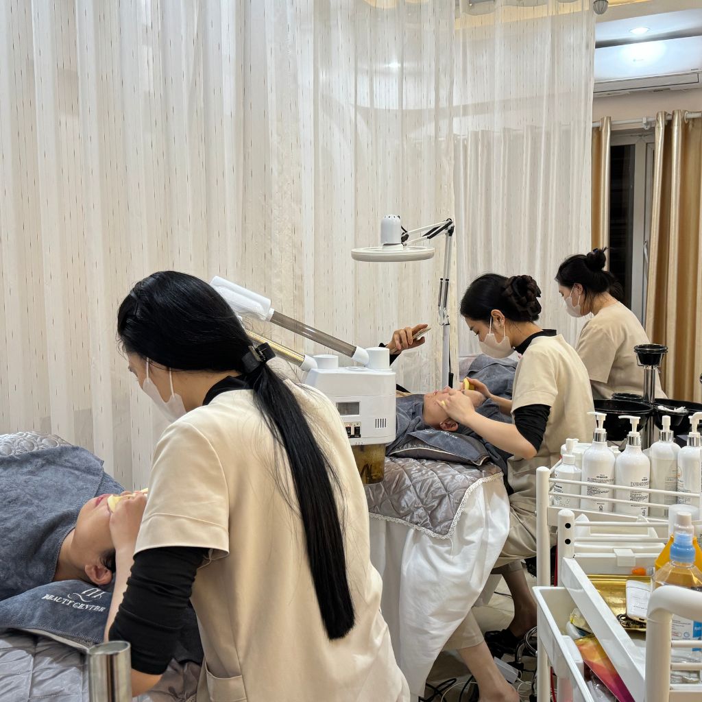 có nên peel da mặt không